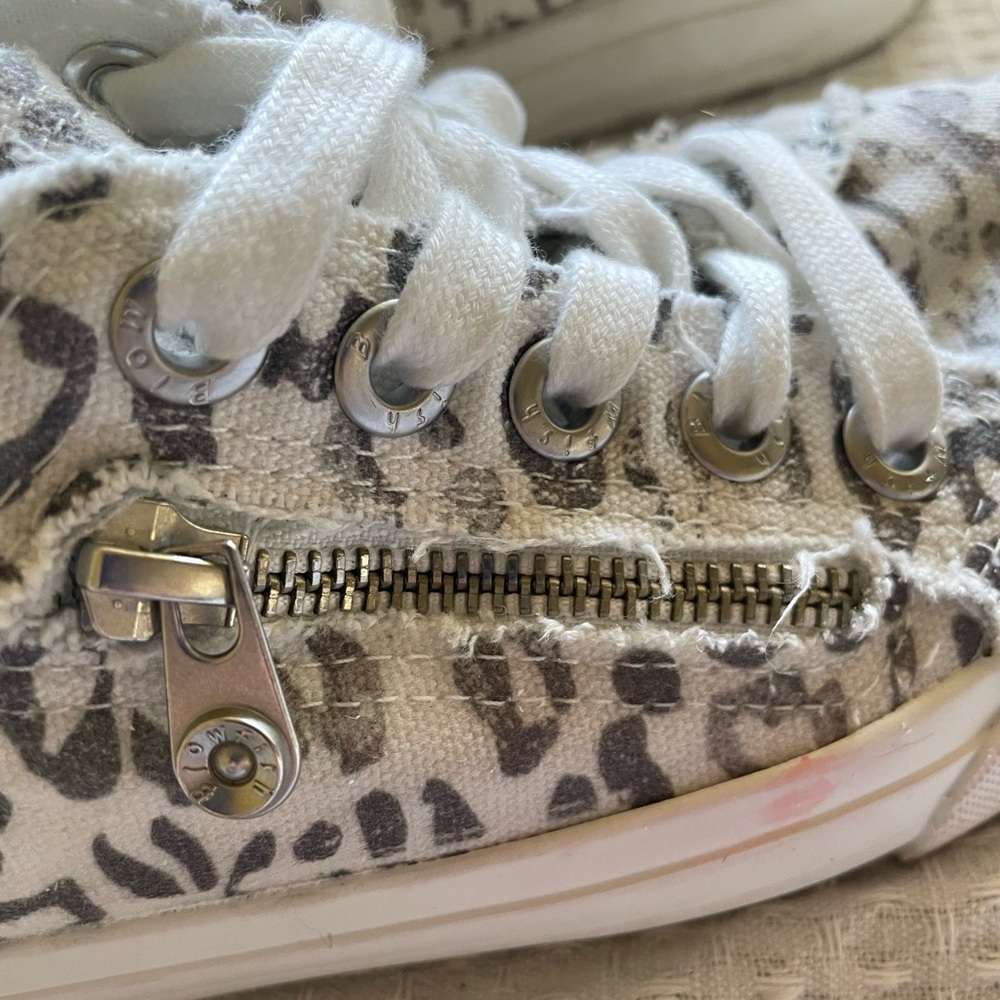 Leopard-Print Low-Top Sneaker with Side Zip - White/Gray